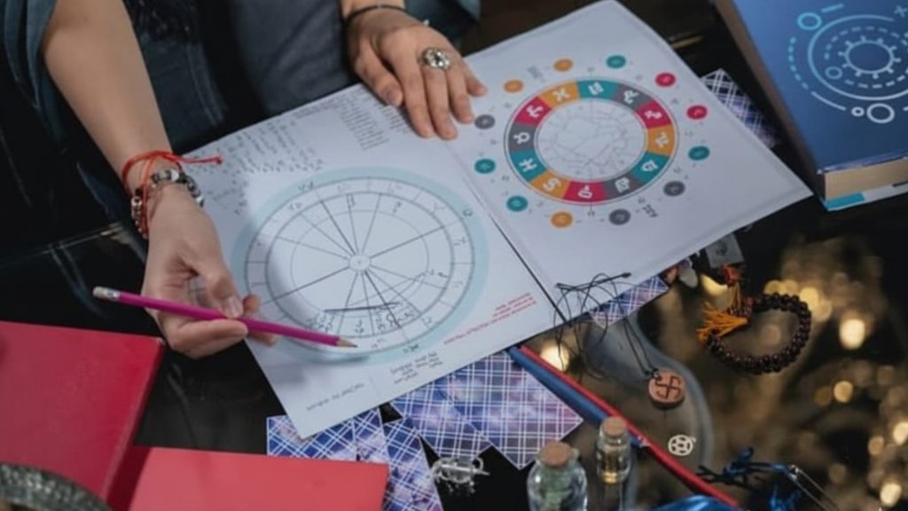 Consulting a Vastu expert before home interiors to remedy Vastu Dosha