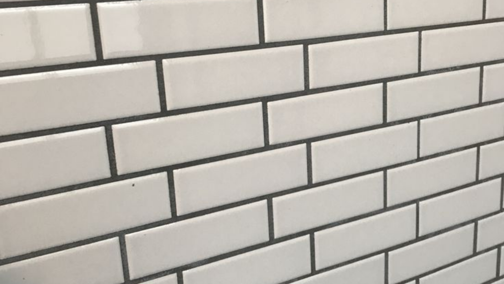 Use Contrast Grout Color