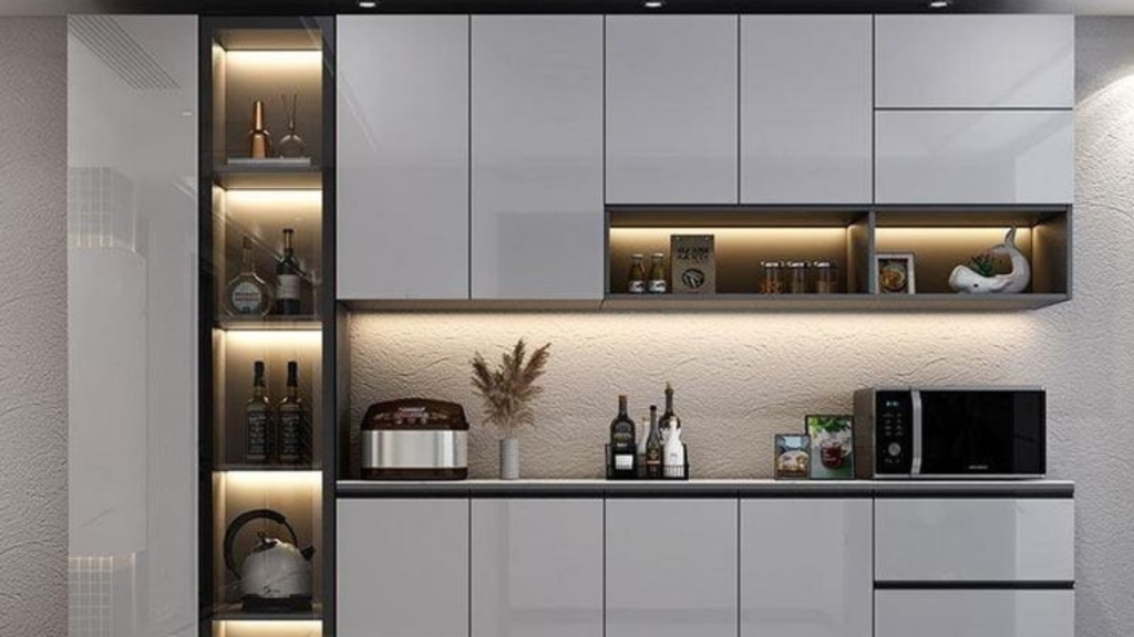 Integrating a Crockery Unit in Your Kitchen